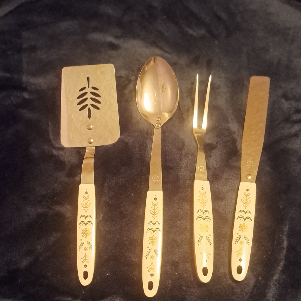 Vintage EKCO Harvest Wheat 4 Piece Servingware Set (Smaller Serving Utensils)